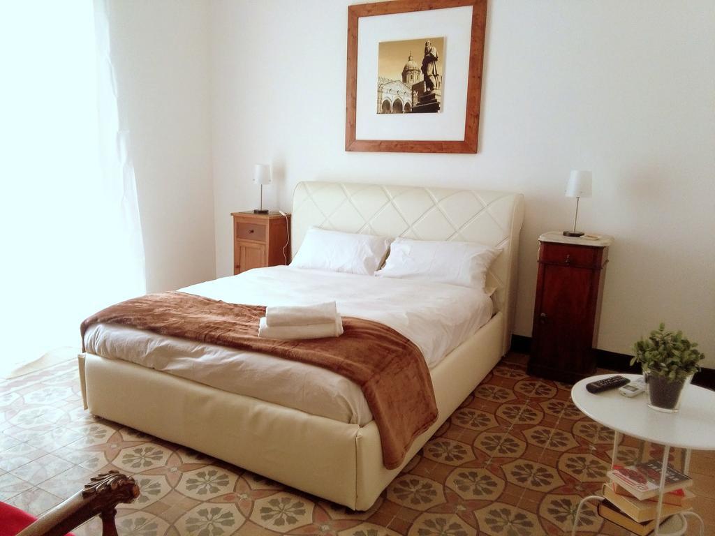 Aragona Rooms Palermo Exterior photo